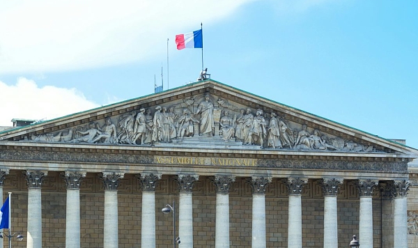 法国立法者为加密货币降低6.2%的征税比例