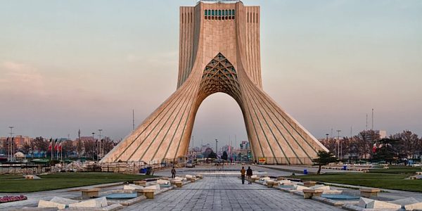 伊朗银行推出由黄金支持的加密货币PayMon