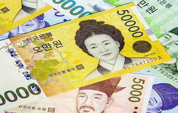 所存款一年暴涨64倍 总额已超2万亿韩元