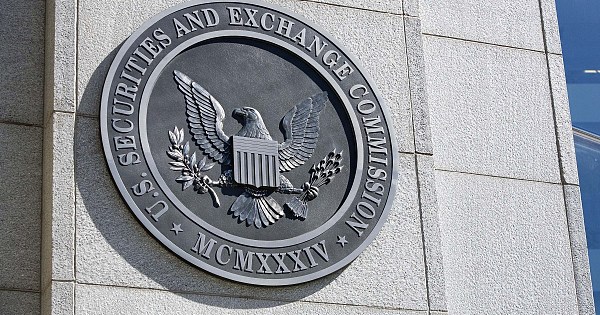 （美国SEC主席：大多人认为比特币不是证券 ICO应该被当作证券进行监管）